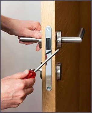 Houston Keys And Locksmith Houston, TX 281-502-1494 - 4-new-locksmith-install
